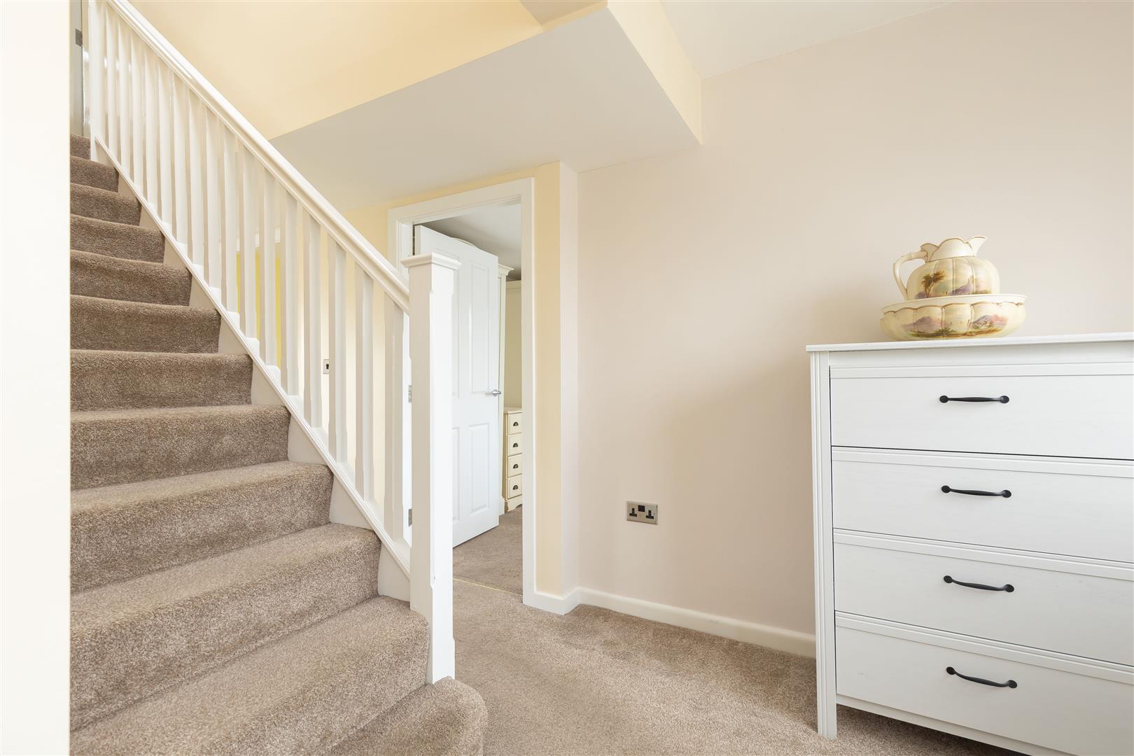 Langholm Close, Leyland